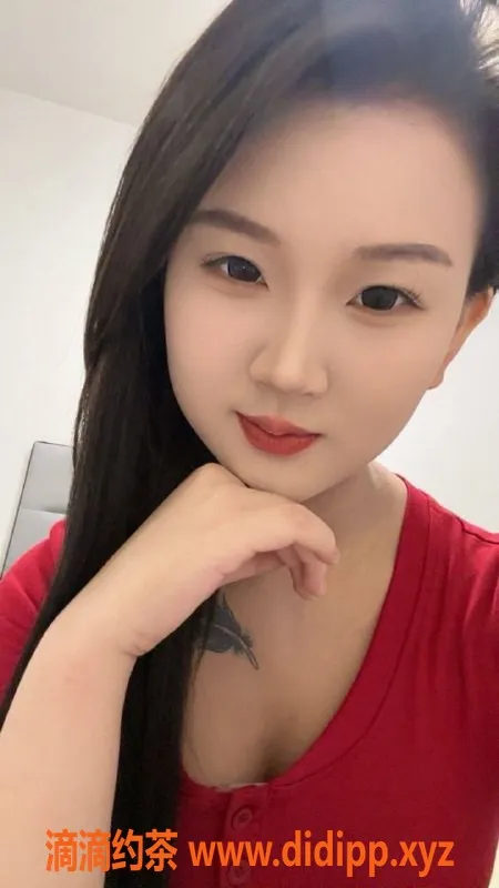 郑州楼凤-郑州金水区小薇，19岁完美身材陪浴服务