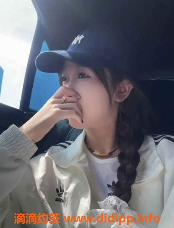 北京楼凤-北京高碑店只只，165cm白皙邻家女孩