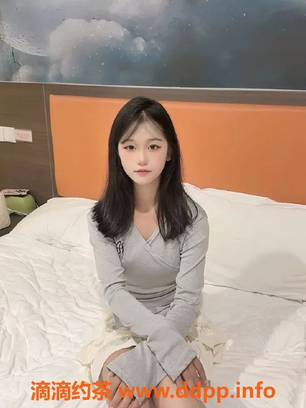 成都楼凤-武侯区19岁静静，身高160、90斤，甜美服务推荐