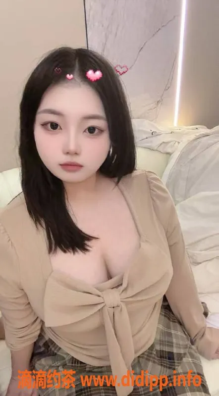 北京楼凤-丰台南苑萌萌，微胖美体，茶费1K