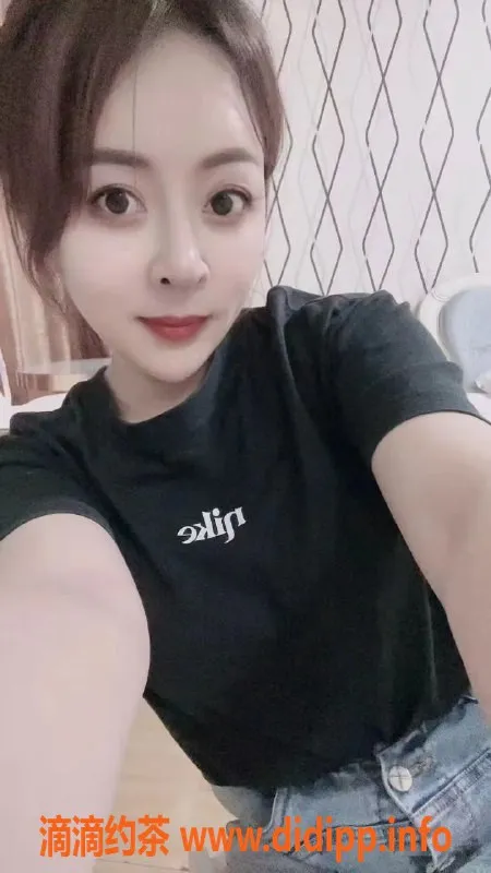 成都楼凤-武侯区少妇柠檬，身材比例佳，服务优秀