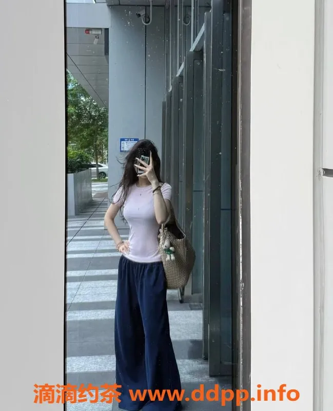 北京楼凤-江思颖：朝阳三里屯蜜桃臀高情商服务