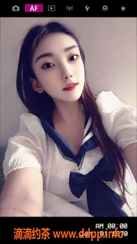 南昌楼凤-小陌，颜值系优质 lad，舌吻服务，年龄-1岁