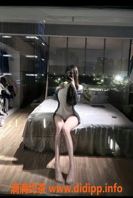 深圳楼凤-深圳福田大乳老师，1088元体验