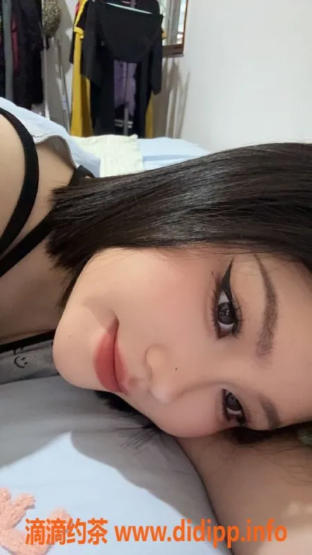 成都楼凤-金牛区媛媛，身材火辣，大奶嫩妹服务真实体验