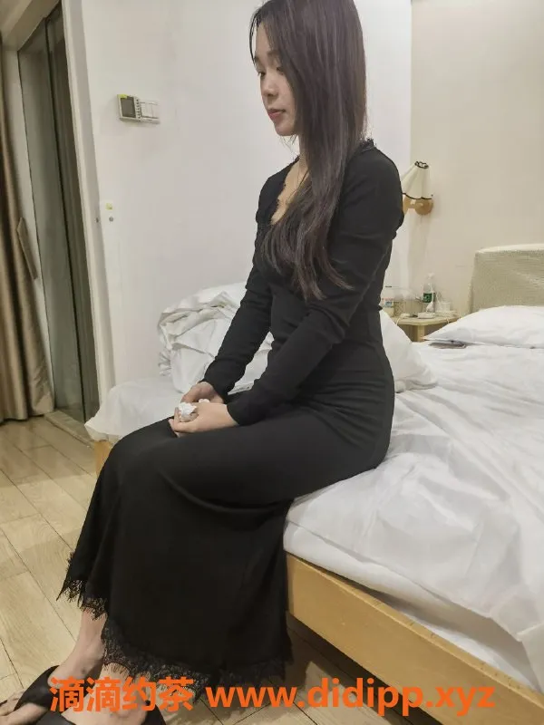 成都楼凤-优优 | 广西嫩妹 | 160cm | 85斤 | 17岁 | 600元服务