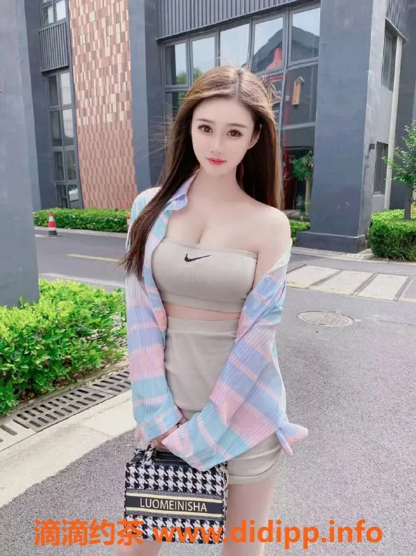 深圳楼凤资源信息,南山淫荡骚女冰冰 170身高E胸，服务价优