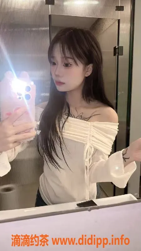 成都楼凤资源信息,成华区小矮矮大奶白虎，身材紧致，服务出色