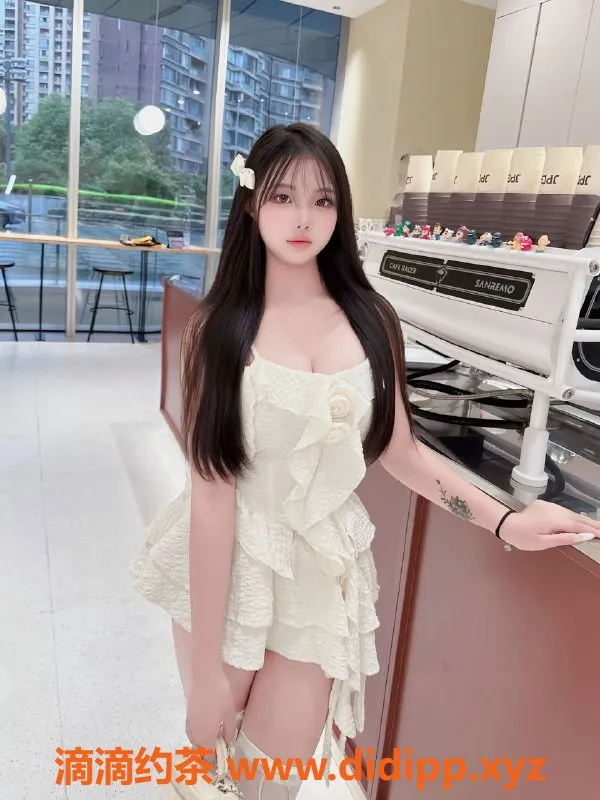 成都楼凤-武侯区南夕，微胖嫩妹，6P代聊体验