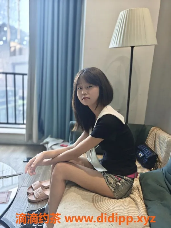 成都楼凤-成华区嫩妹小柔 160高 80斤 16岁可调教