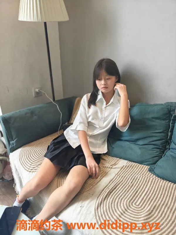 成都楼凤-成华区嫩妹小柔 160高 80斤 16岁可调教