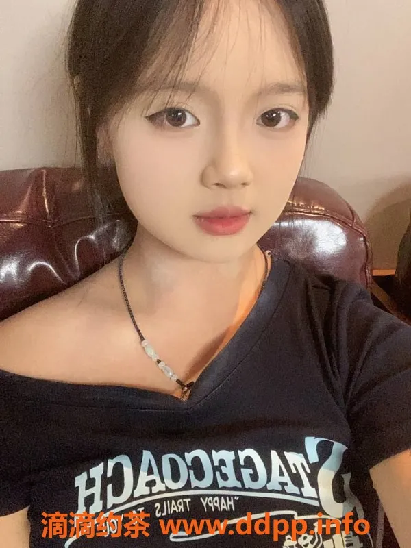 重庆楼凤-渝北小鹿，18岁C罩杯 美女兼职，166/55kg