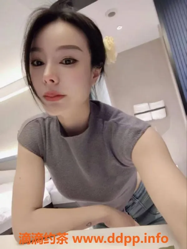 成都楼凤-青羊区少妇曦儿，热情服务体验价6/8