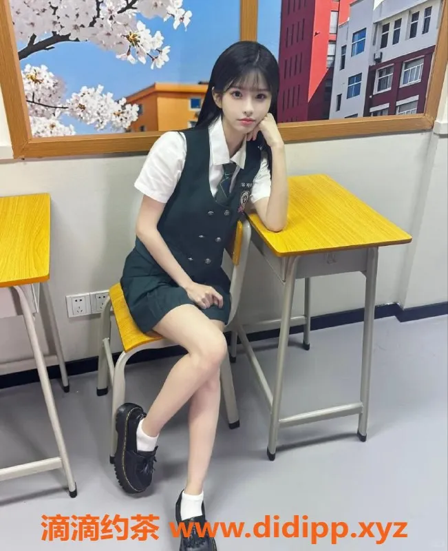 广州楼凤-越秀师范学院20岁学妹筱玟，身高167，胸围33C