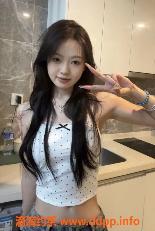 成都楼凤-成都嫩妹妮妮，175cm匀称身材，600元体验