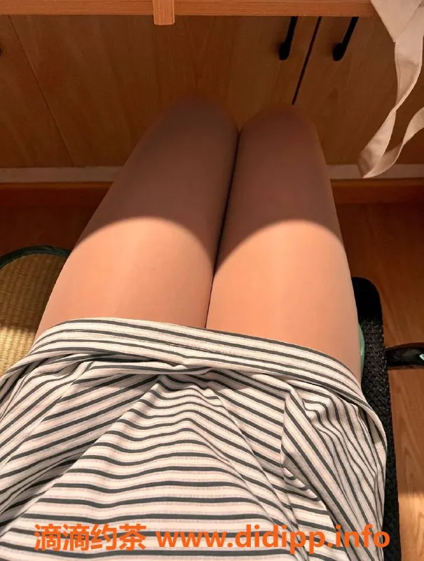 郑州楼凤-东区豆豆 25岁175cm，61kg，D罩杯服务推荐