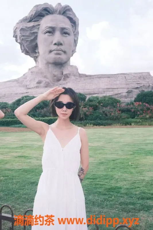 宁波楼凤-海曙区子萌，25岁，700元起调情服务