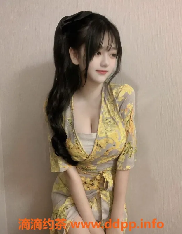 广州楼凤-天河21岁白桃少敏，160cm 45kg 36D