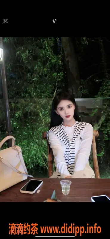 成都楼凤-武侯区秋香御姐车，独特代聊体验