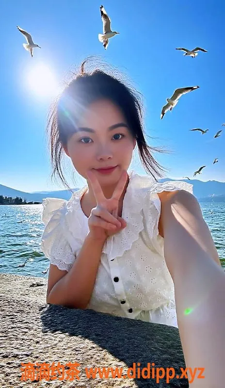 北京楼凤-北京天通西苑橙子，22岁，162cm，95斤，C胸，性格开朗