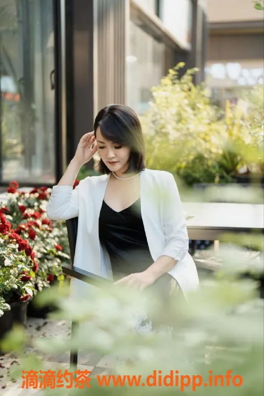 昆明楼凤-西山区潇潇，700p体验，服务一流