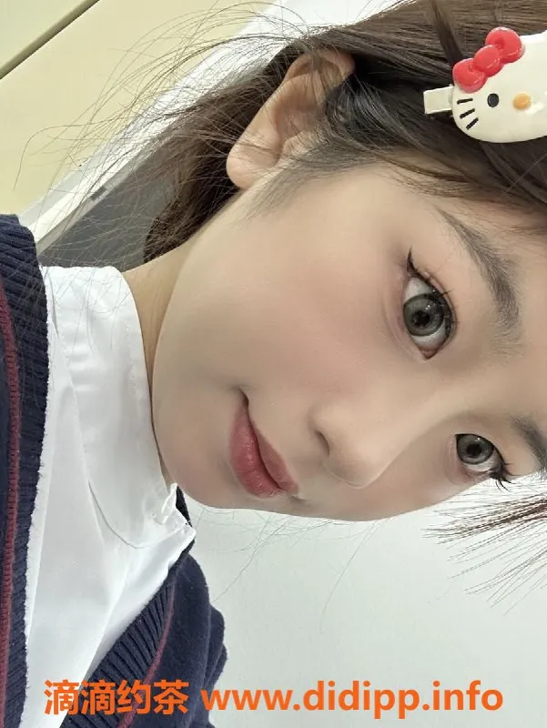 深圳楼凤-龙岗区22岁小护士乐乐，159cm，32C