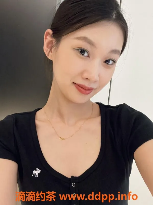 广州楼凤-海珠小白领枳儿，24岁，47kg，34C