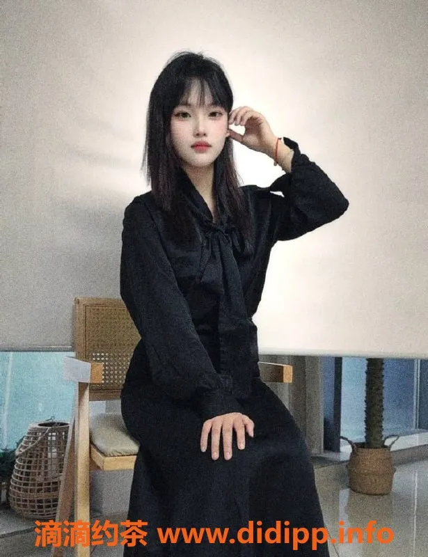 杭州楼凤-余杭小白菜 900元高端服务，视频认证