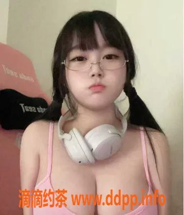 广州楼凤资源信息,天河小M，19岁，165cm，54kg，36F，激情服务体验