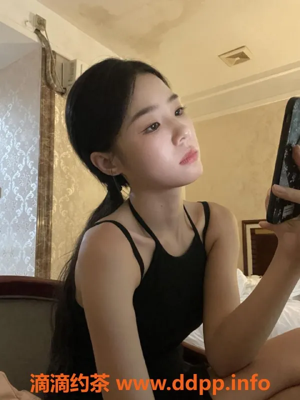 深圳楼凤-罗湖依依，23岁，160cm，50kg，34C女友服务