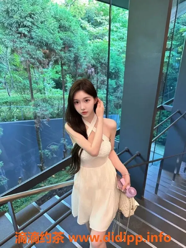 广州楼凤-广州白云22岁念安，166cm 32C，茶水费600元起