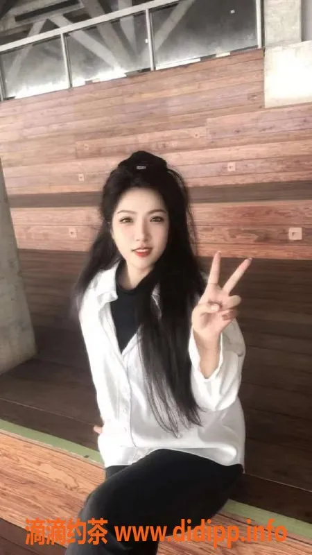 广州楼凤-广州白云珊珊，36D波霸，25岁美丽达人的诱惑