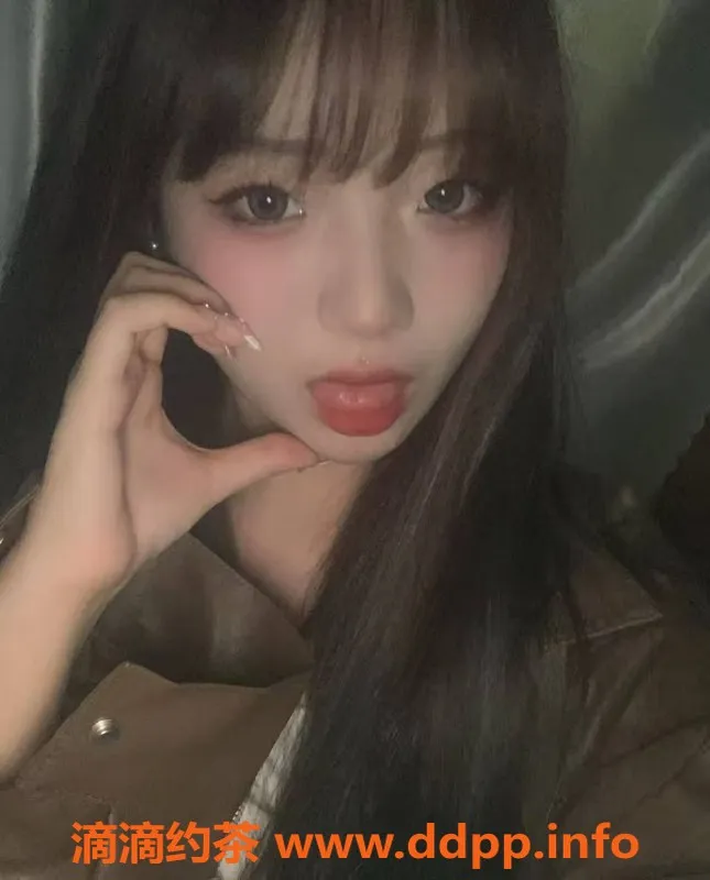 成都外围-锦江区嫩妹丫丫酱，身材火辣，服务热情