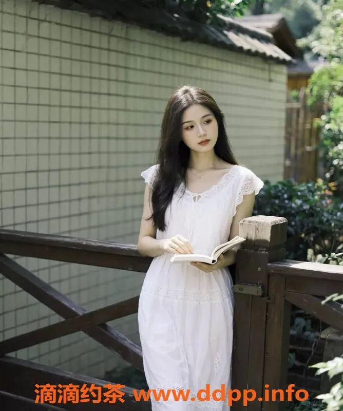 东莞楼凤-南城酱果儿，激情服务，P/600，PP/1200