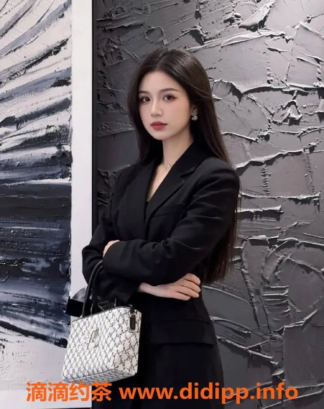 东莞楼凤-南城酱果儿，激情服务，P/600，PP/1200