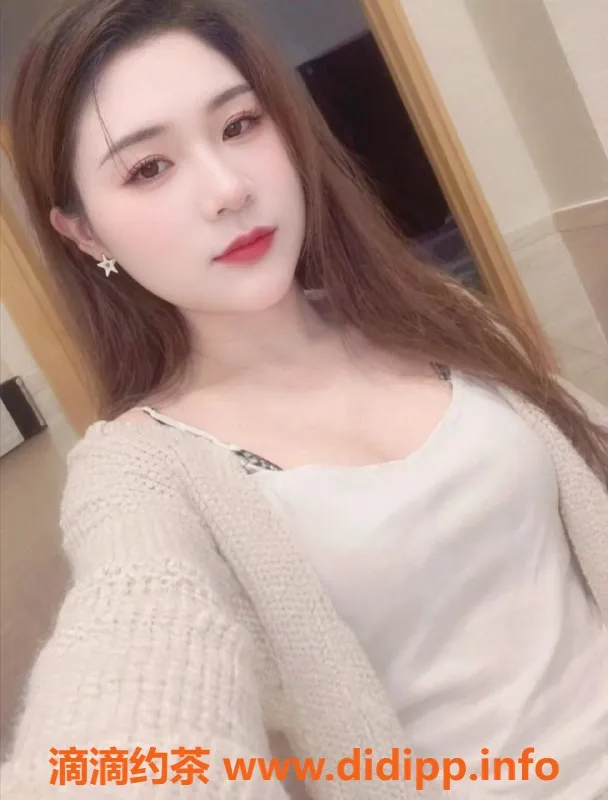 东莞楼凤-东城蓉蓉：24岁，165cm，48kg，热情服务！