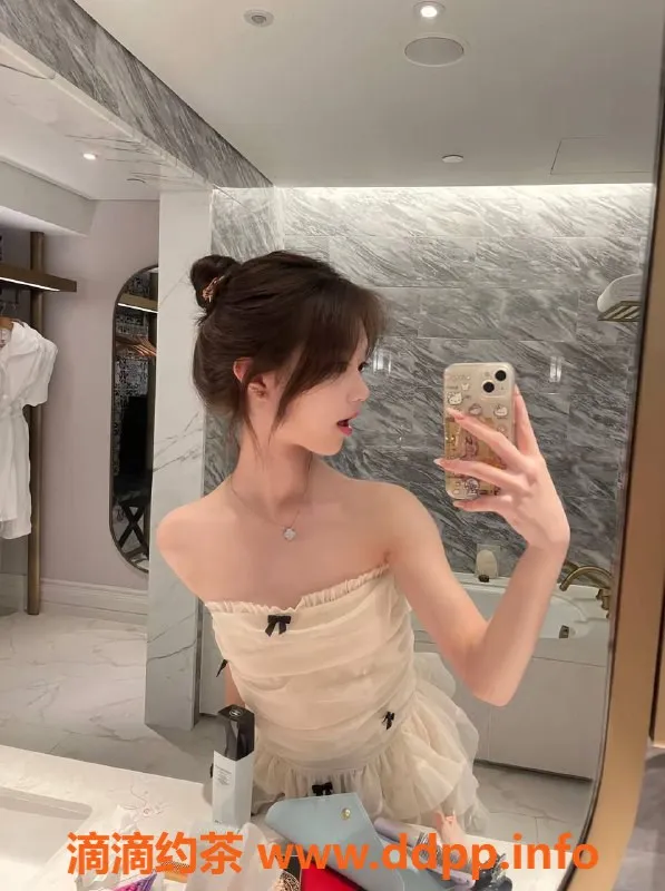 杭州楼凤-甜美可爱165cm女孩，初体验等你来撩