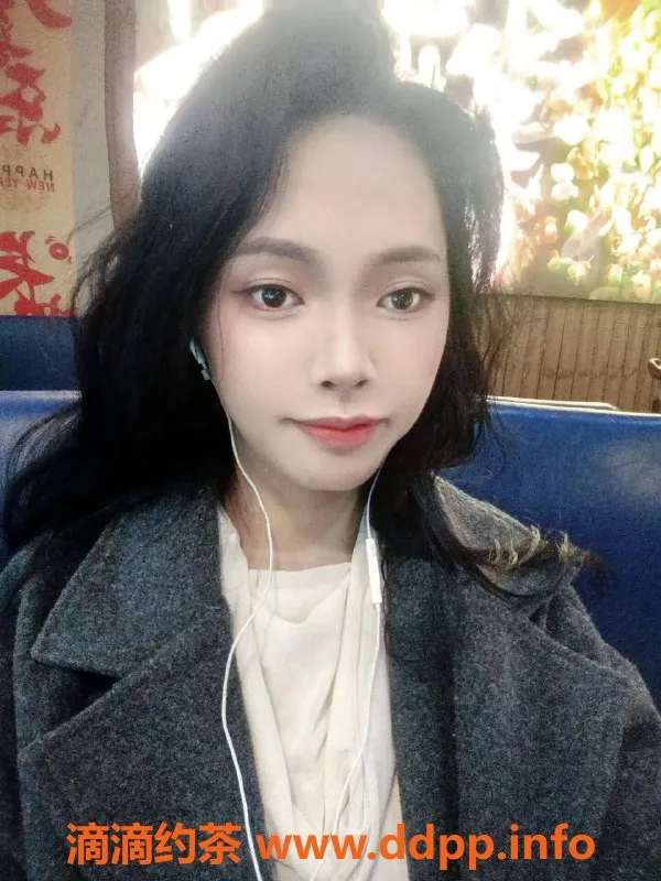 成都楼凤-锦江区转运珠玲玲，22岁165高嫩妹