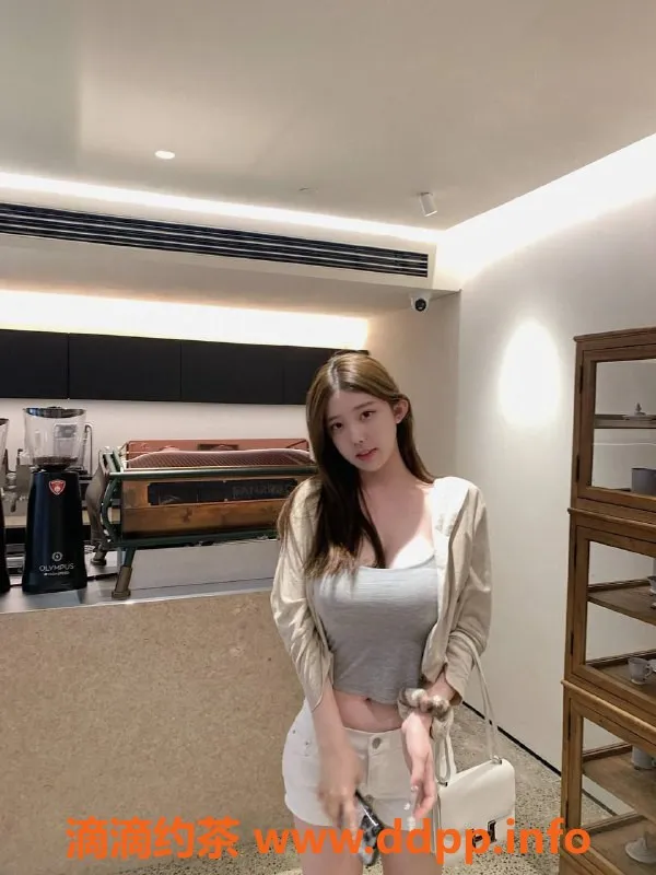 杭州楼凤-沈梦琪19岁学姐，身高166cm，胸围C+，首次下海