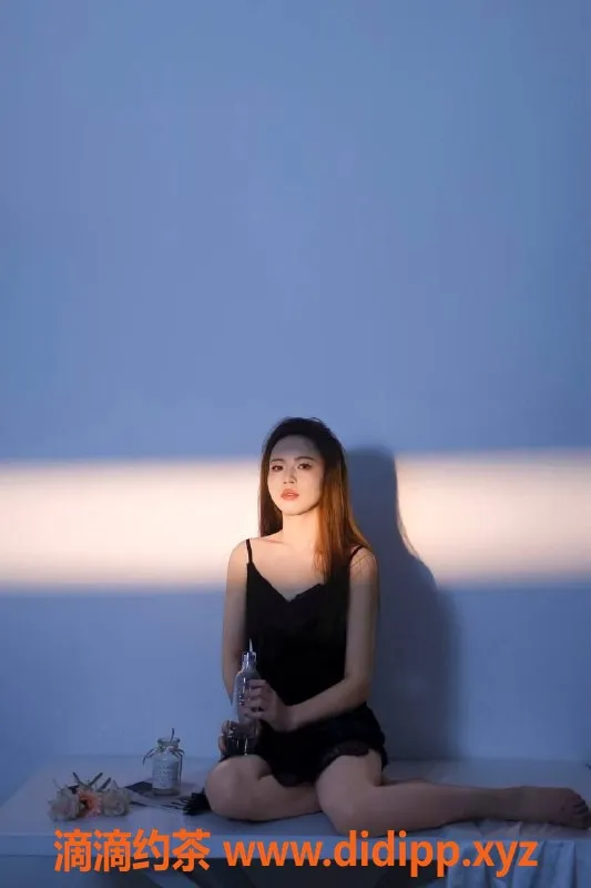 北京spa会所-朝阳娜宝，161cm，49kg，26岁，1000元服务控