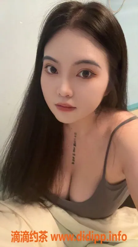 广州楼凤资源信息,嘉禾望岗23岁大胸小姐姐萱萱，160cm身高服务优惠