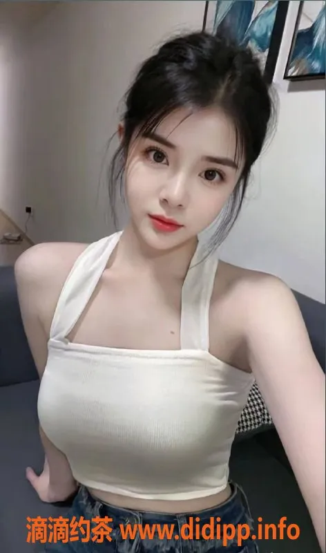 深圳楼凤-龙岗小菲，26岁性感服务，160cm/50kg/36D