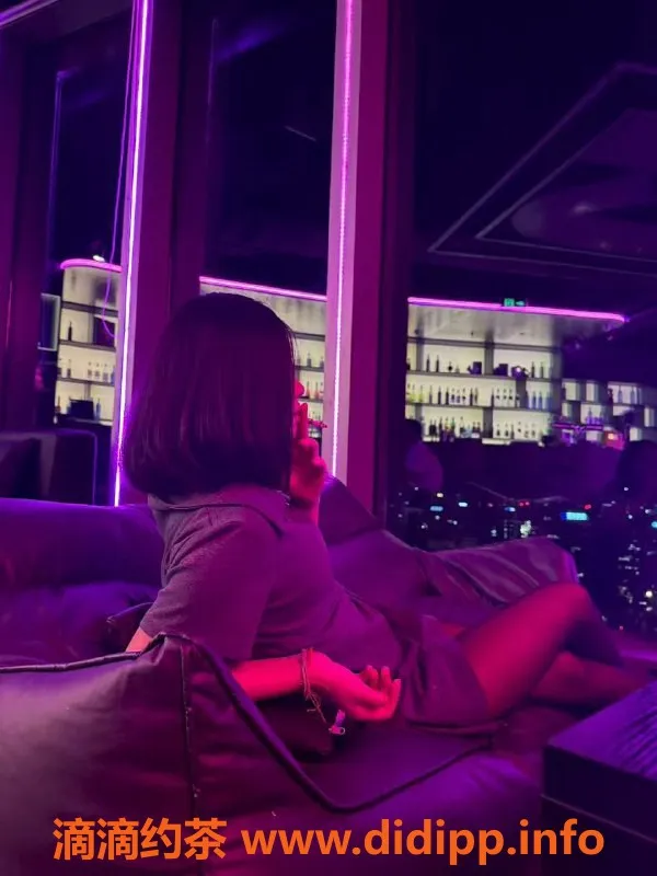 成都楼凤-东郊小琴，身材纤细，颜值在线的御姐萝莉