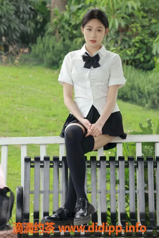 广州楼凤-广州天河柔柔，23岁，身高166cm，36D热情服务