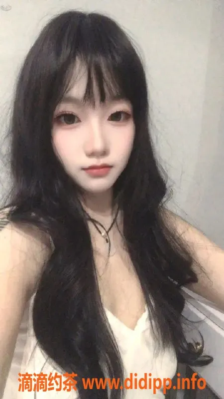 成都楼凤-锦江区兰兰，6H大奶嫩妹等你体验