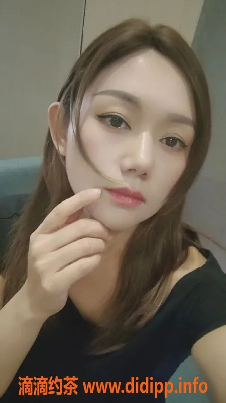 广州楼凤-天河欢子，28岁清纯少女，身高160cm