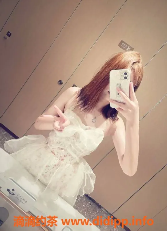 成都楼凤资源信息,市中心嫩妹闹闹，颜值8.5身材极致