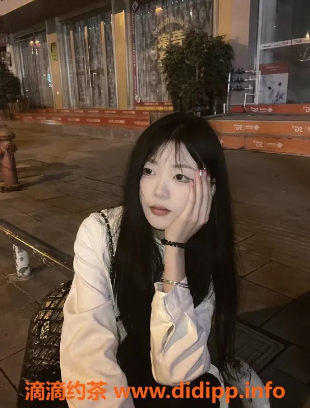 广州楼凤-天河肉肉，700元精品服务等你来体验