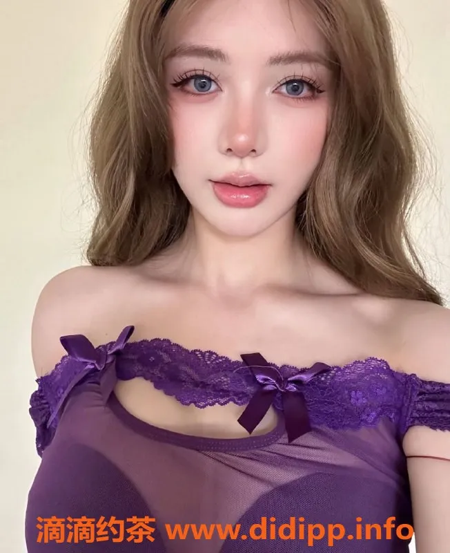 杭州上门服务-西湖区22岁俄罗斯E胸美女，身高174，诱惑服务等你体验！