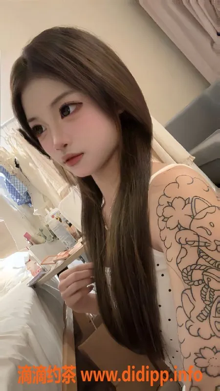 成都楼凤-锦江区依依，身材苗条的可爱嫩妹